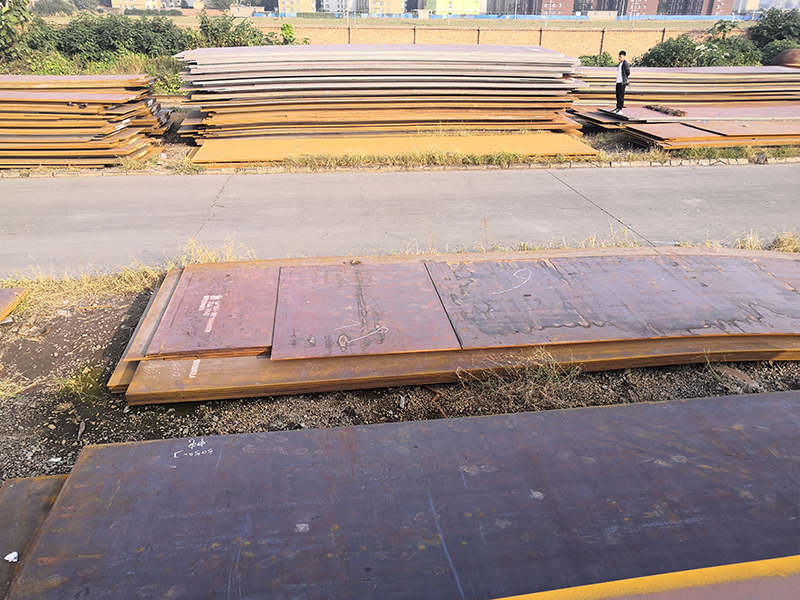 陕西岐山Q355NEZ25室外仓库存放钢板不宜超过两个月